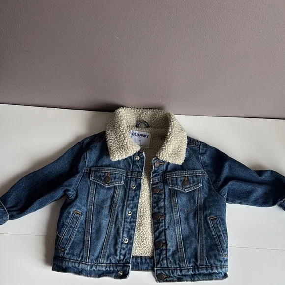 Old Navy Kids Denim Jacket with Sherpa Collar - Picture 2 of 6